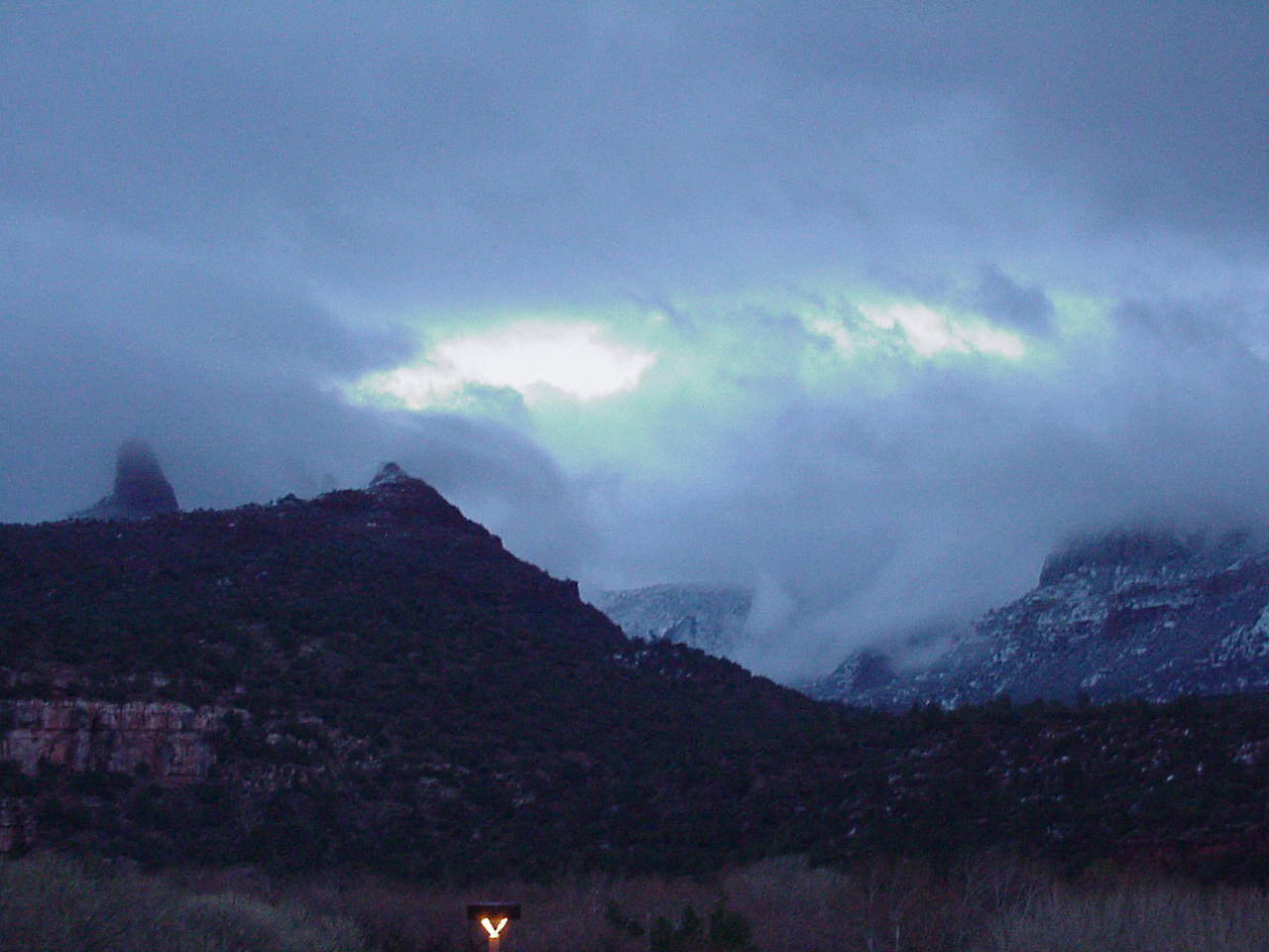 sedona sunset.jpg, 124433 bytes, 1/15/01